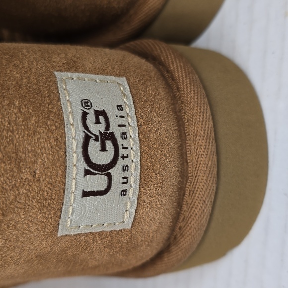 SOLD on eBay!! UGG Australia Classic Tall Bailey Button Triplet Shearling Size 4 - Picture 8 of 12
